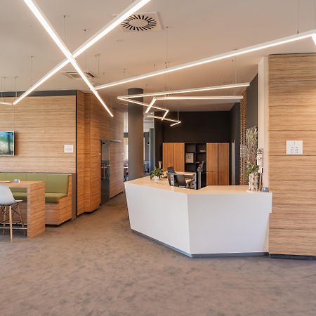 Hotel Olea Novalja Luaran gambar