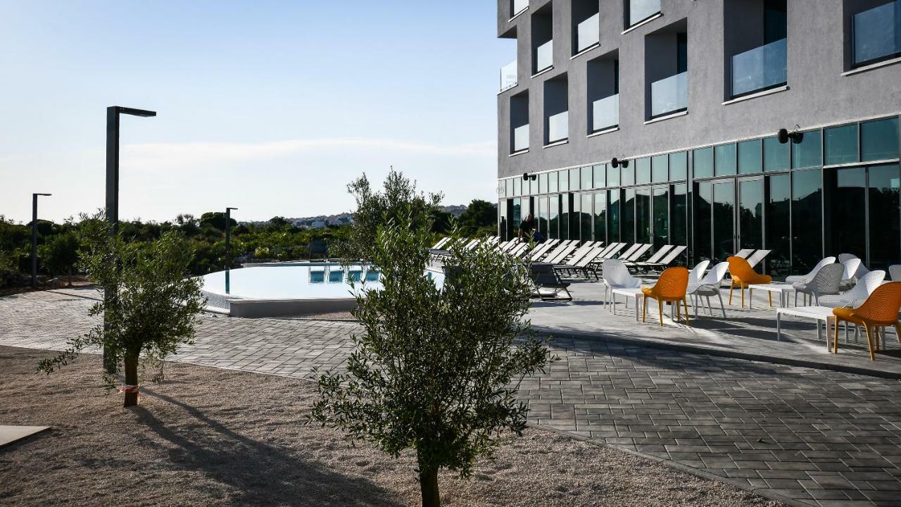 Hotel Olea Novalja Luaran gambar