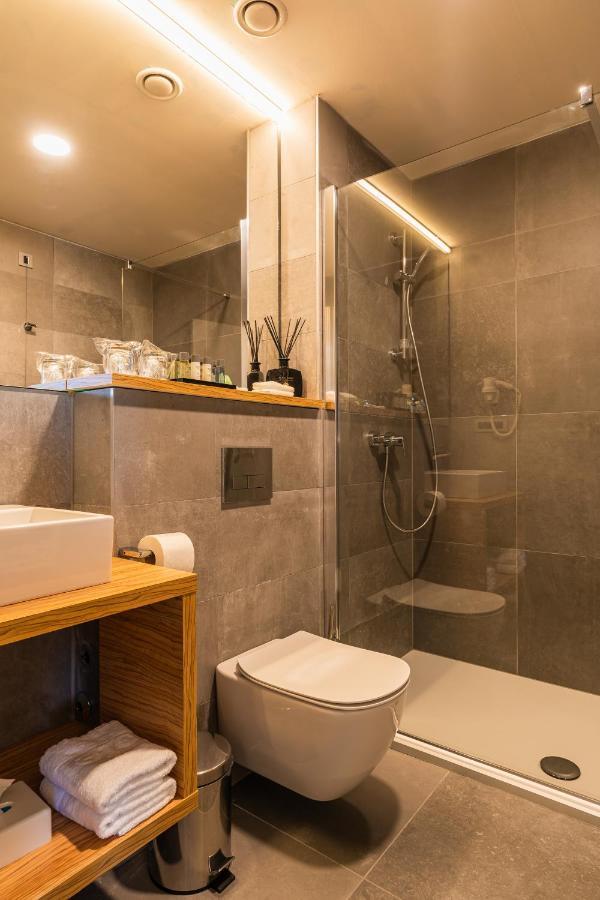 Hotel Olea Novalja Luaran gambar